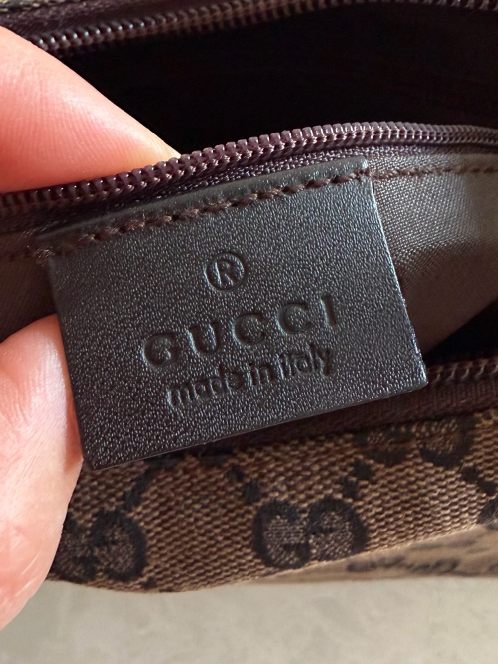 Gucci GG Canvas Shoulder Bag - Picture 8 of 13